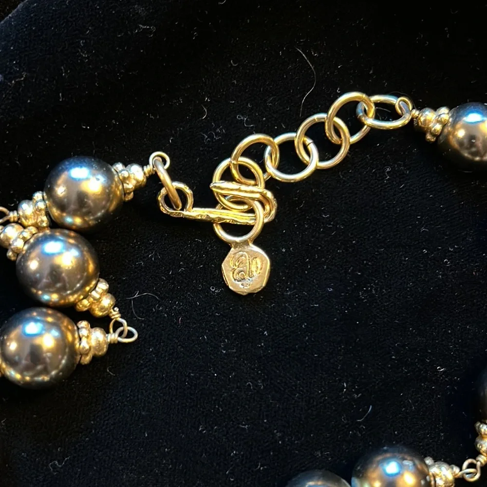 Vintage Emanuel Ungaro medallion Necklace - Picture 5 of 10